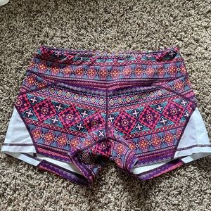 Born Primitive size M shorts